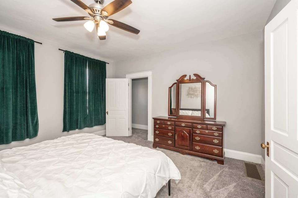 Condo, 1 King Bed, Kitchen, Garden View | 1 bedroom, WiFi (free)