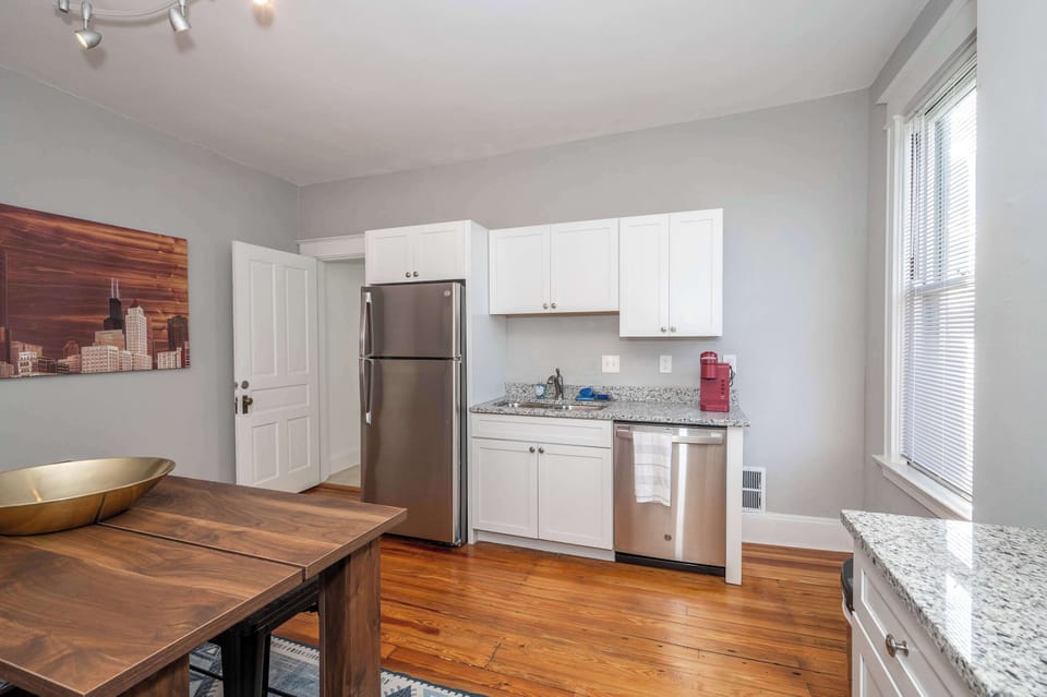 Condo, 1 King Bed, Kitchen, Garden View | Private kitchen | Coffee/tea maker, fridge, microwave, oven