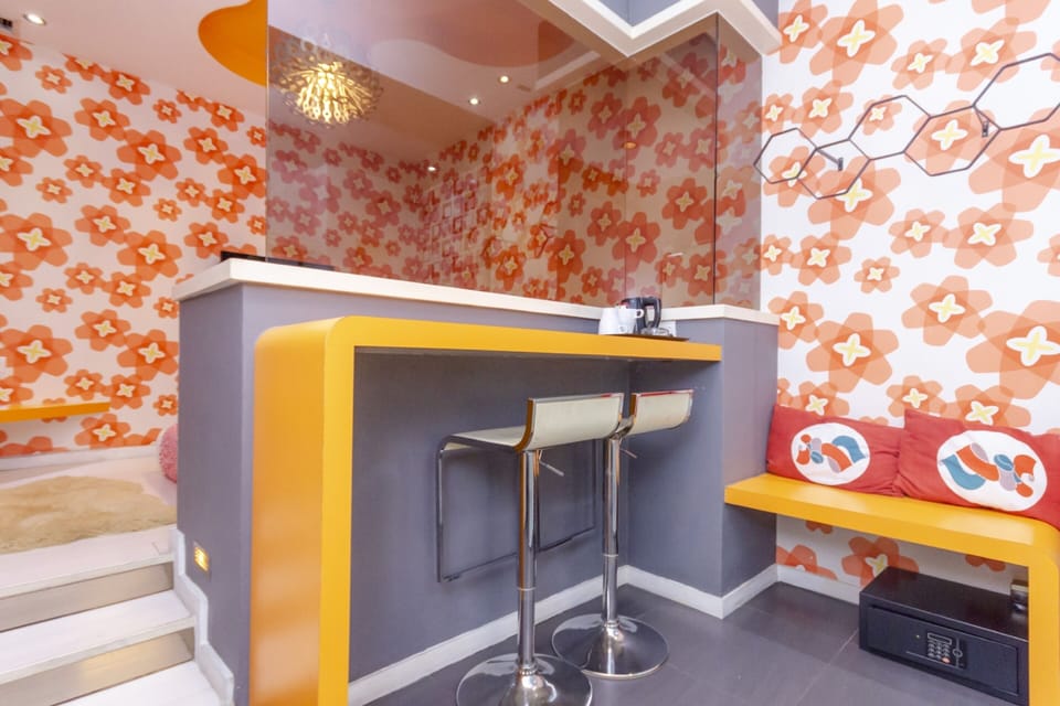 Deluxe Double Room, 1 King Bed | Premium bedding, in-room safe, individually decorated