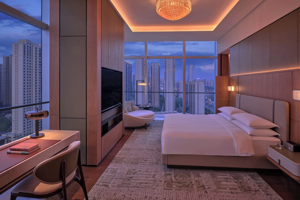 Premium Suite King with Balcony | Down comforters, pillowtop beds, minibar, in-room safe
