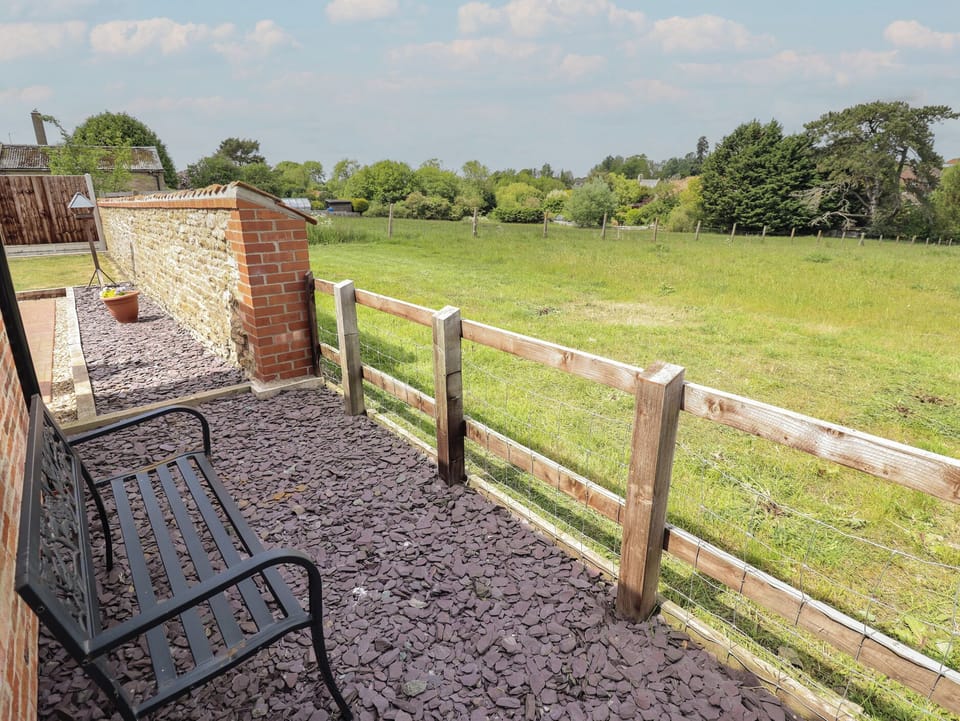 Cottage | Property grounds