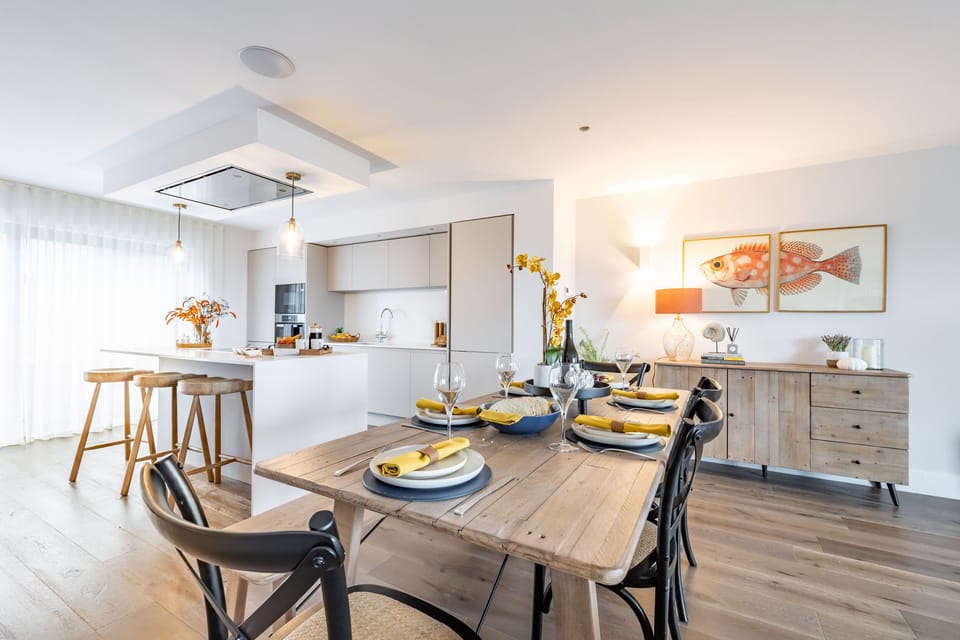 Cottage | Dining