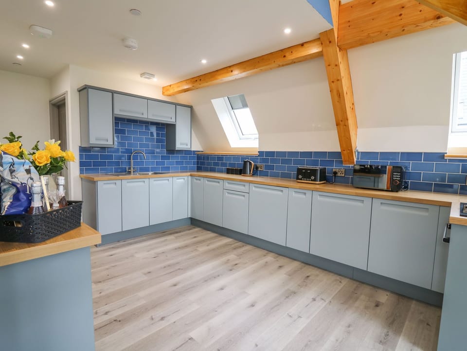 Fridge, dishwasher, electric kettle, toaster