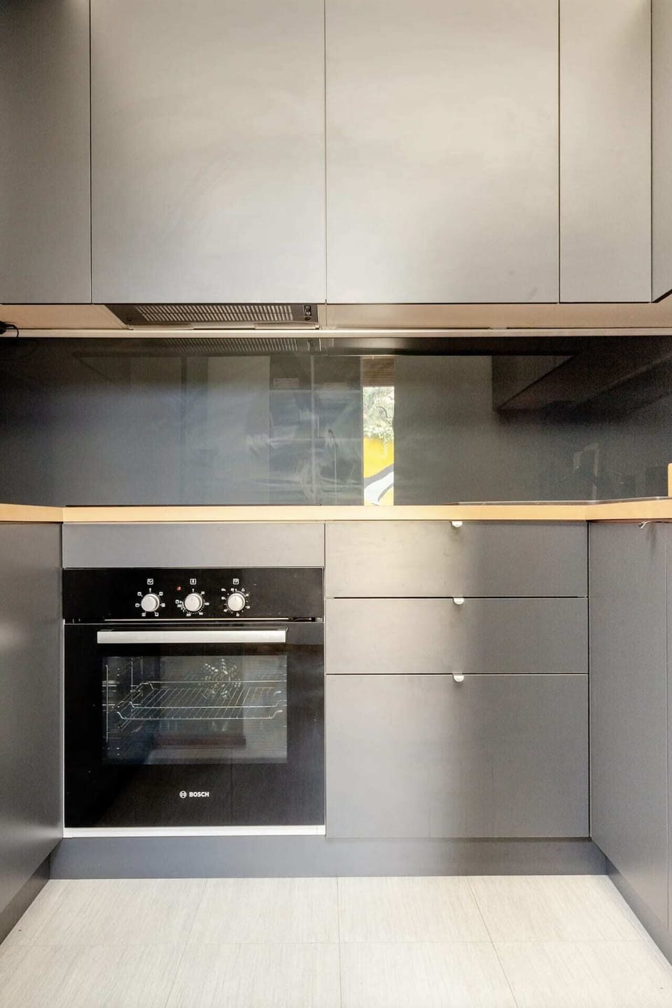 Basic Apartment, 1 Double Bed with Sofa bed | Private kitchen | Fridge, microwave, oven, stovetop