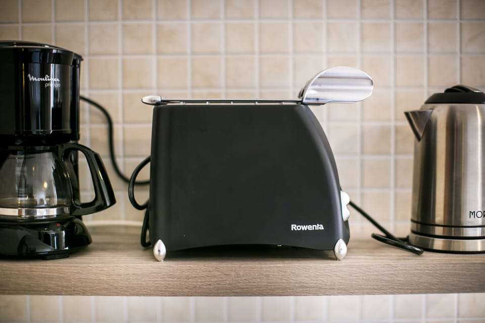 Family Apartment | Private kitchen | Fridge, oven, stovetop, dishwasher