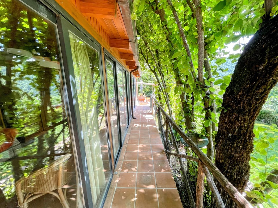 House, 2 Bedrooms, Smoking, Balcony | Property grounds