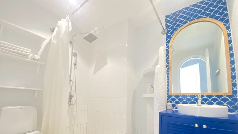 Standard Double Room, 1 Queen Bed, Mezzanine | Bathroom | Shower, rainfall showerhead, hair dryer, slippers