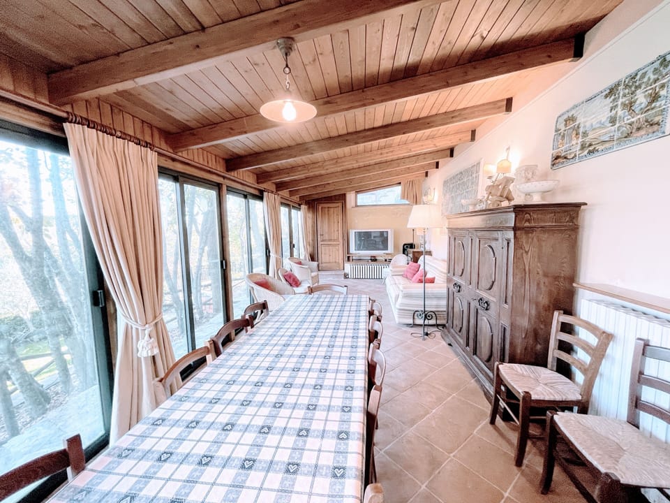 House, 2 Bedrooms, Smoking, Patio | Dining