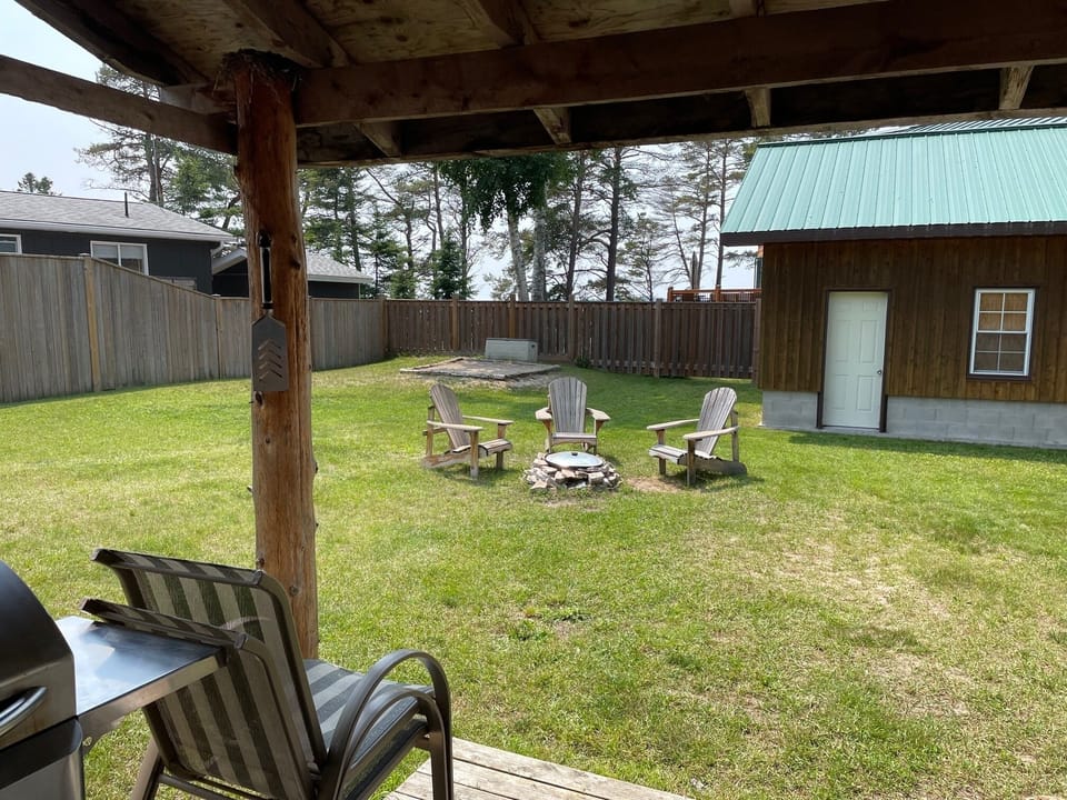 House, 4 Bedrooms, Patio, Lake View | Terrace/patio