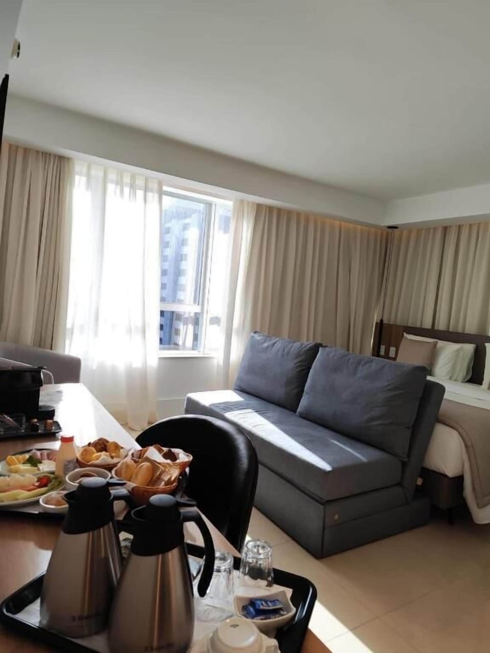Premium Room, 1 Queen Bed, Non Smoking | Soundproofing, free WiFi, bed sheets