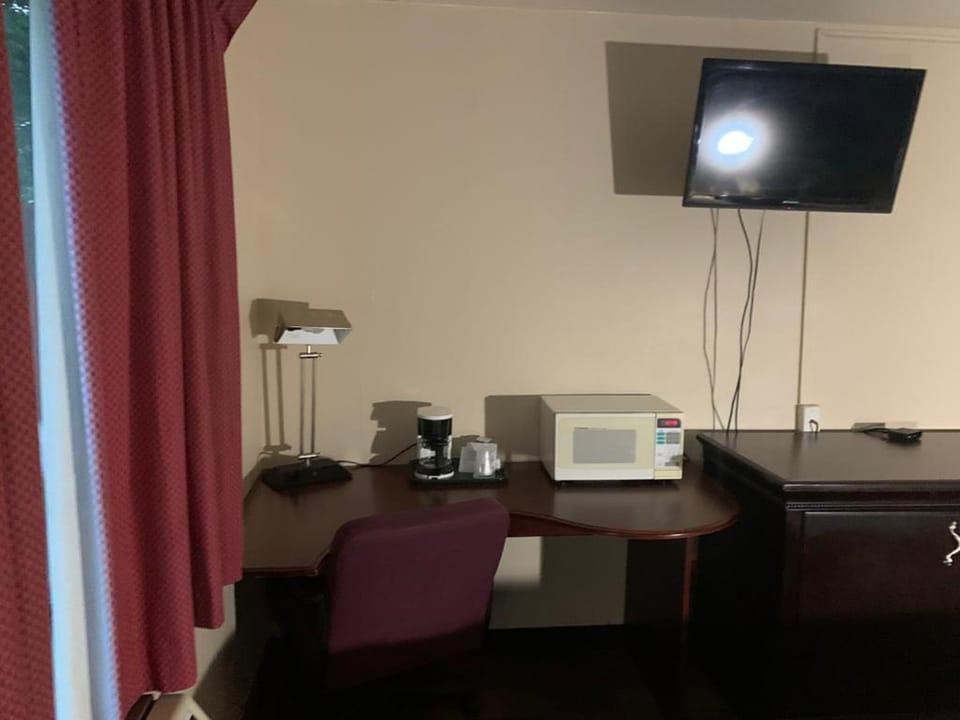 Individually decorated, individually furnished, free WiFi, bed sheets