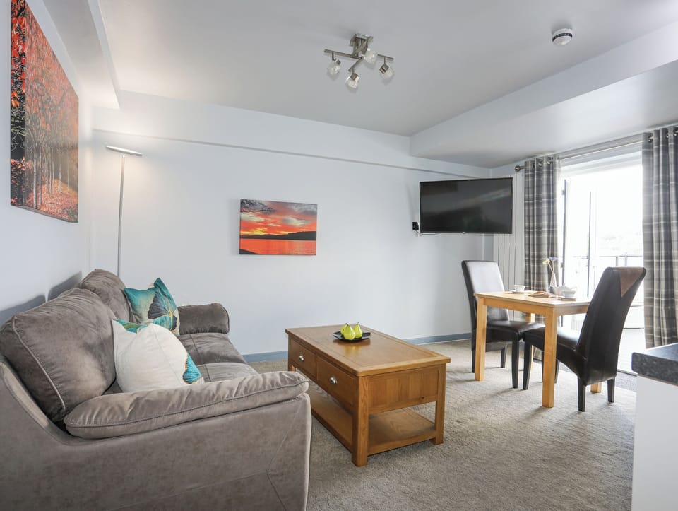 Cottage | Living area