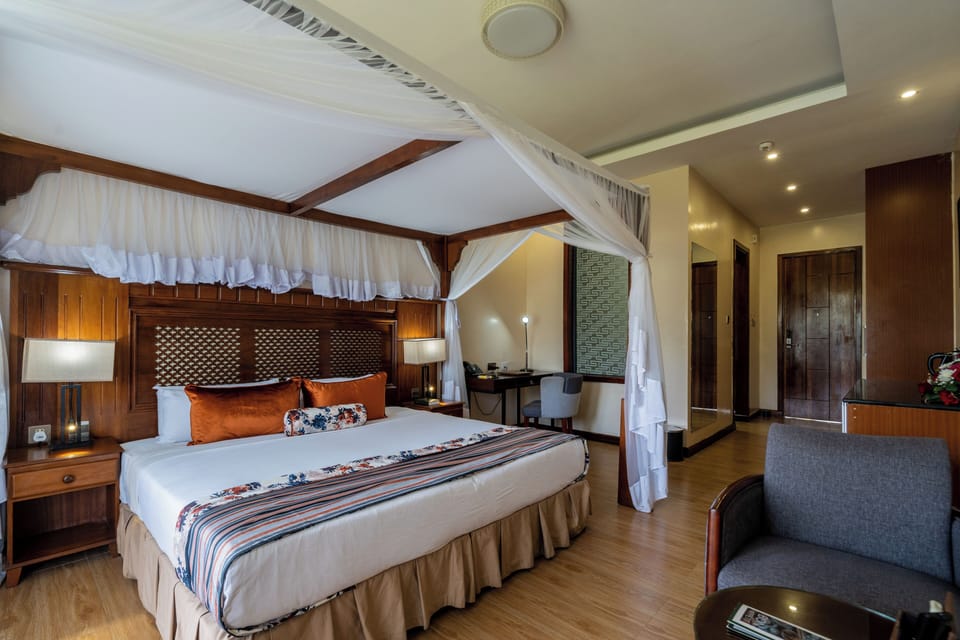 Superior Single Room | In-room safe, desk, laptop workspace, blackout drapes