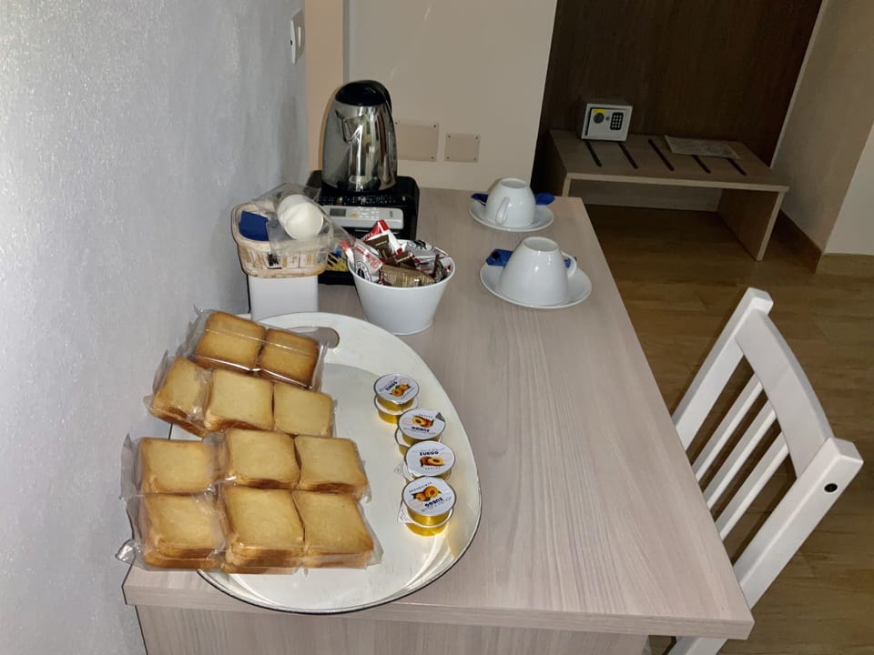 Free daily self-serve breakfast