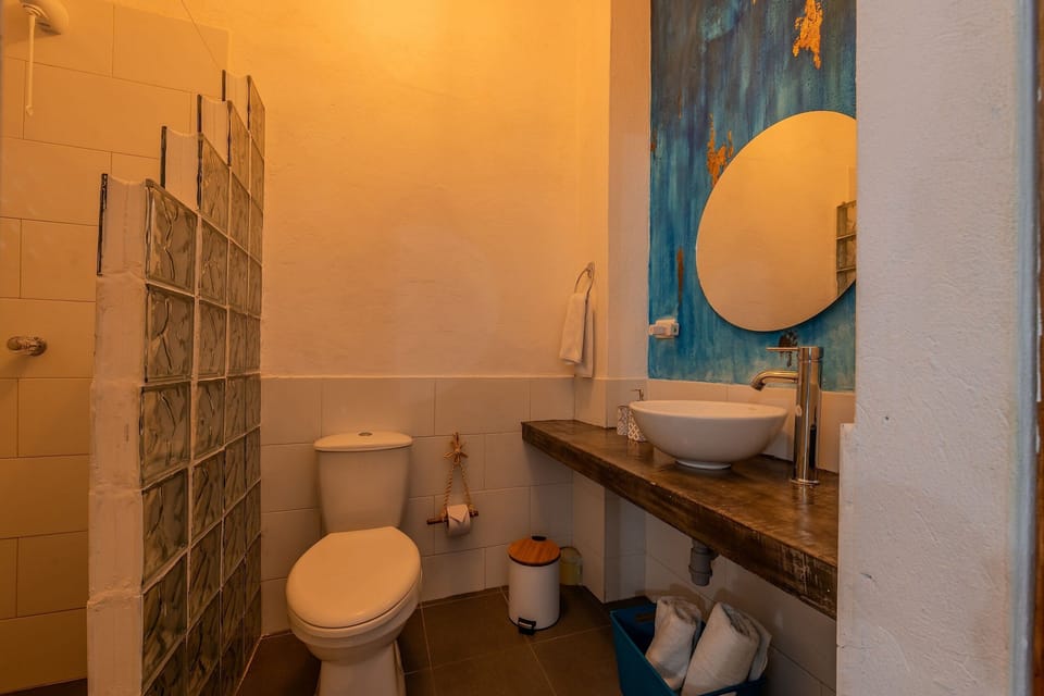 Shared Dormitory | Bathroom