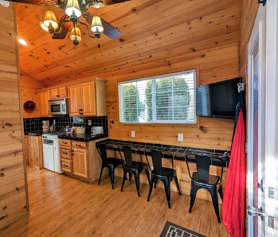 Classic Cabin | Private kitchen | Coffee/tea maker