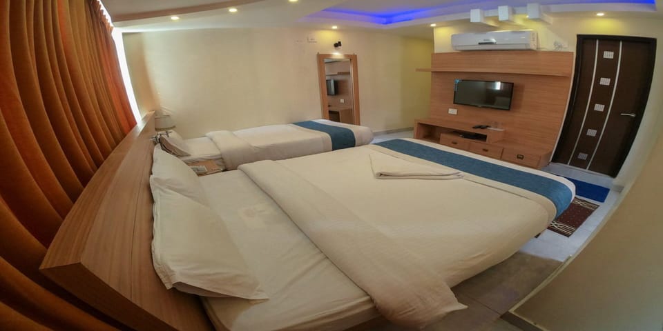 Twin Room | Free WiFi, bed sheets