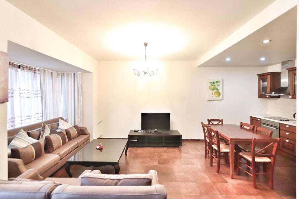 Classic House | In-room safe, blackout drapes, free WiFi