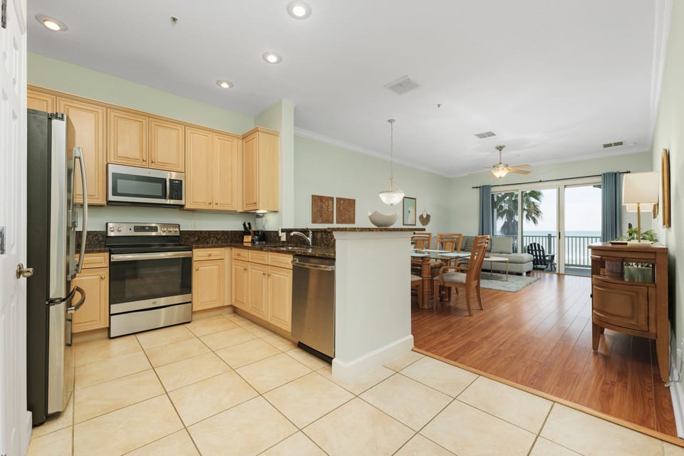 Condo (3 Bedrooms) | Property amenity