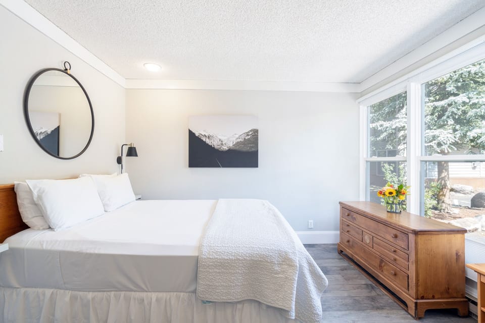 Room, 1 Bedroom | 1 bedroom, free WiFi