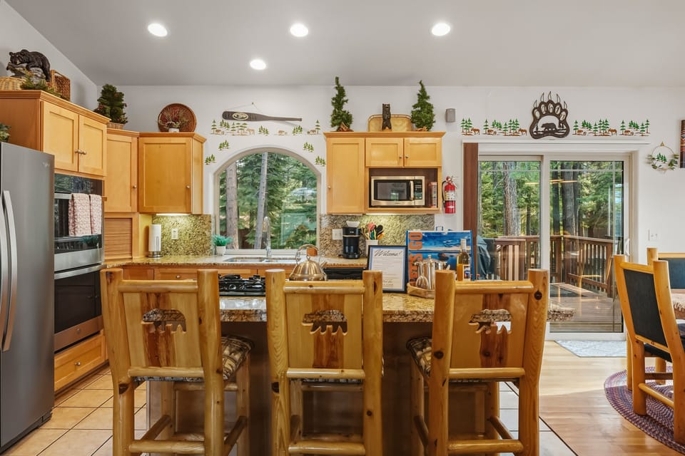 House, 3 Bedrooms | Private kitchen | Fridge, coffee/tea maker, toaster