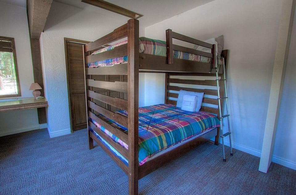 House, 4 Bedrooms | 4 bedrooms, WiFi (free), bed sheets
