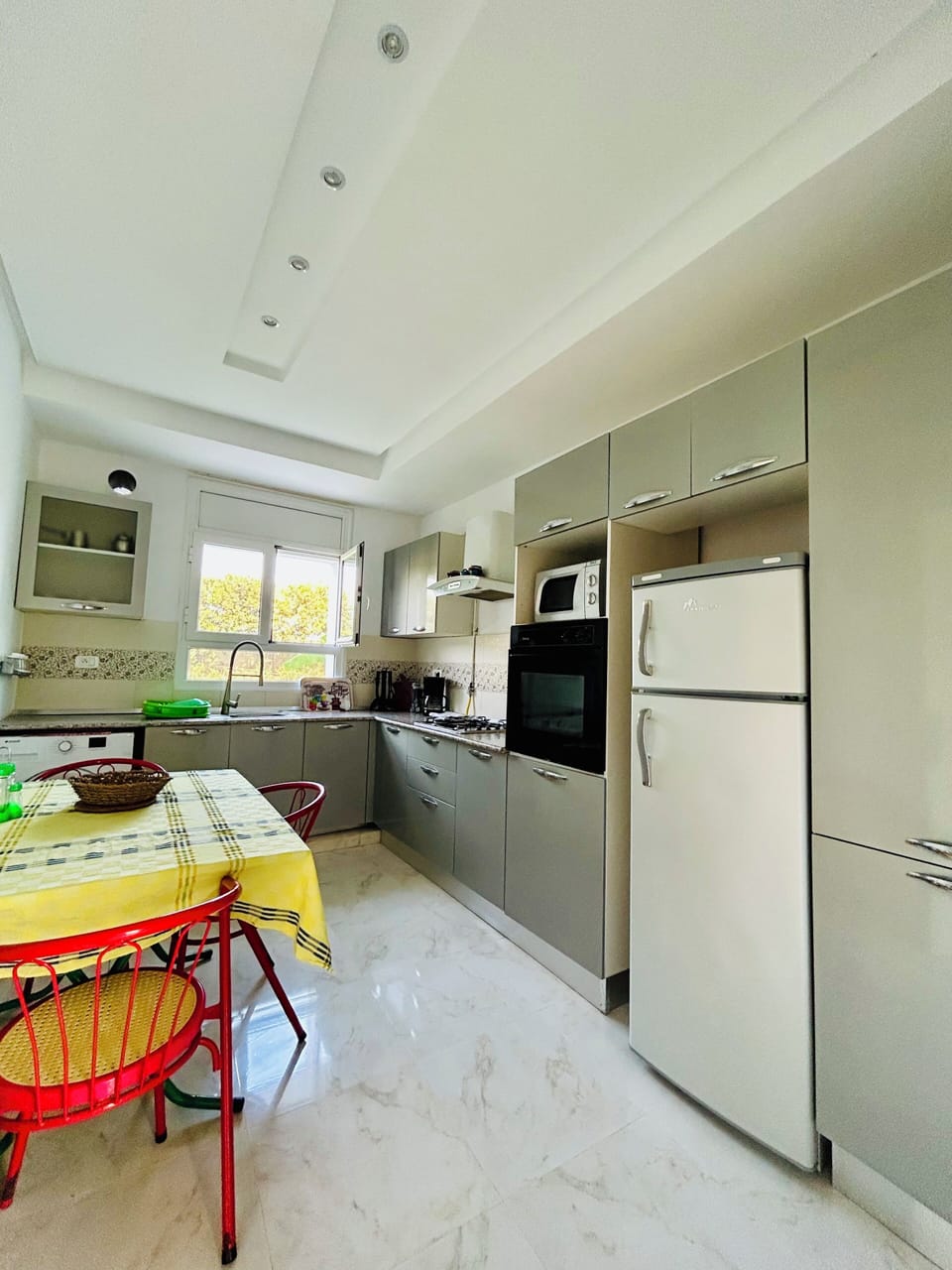 Superior Apartment | Iron/ironing board, WiFi, bed sheets