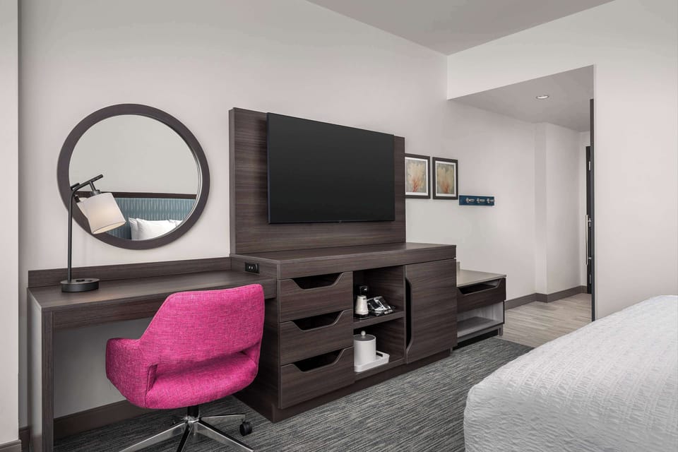Room, 1 King Bed | Desk, laptop workspace, blackout drapes, iron/ironing board
