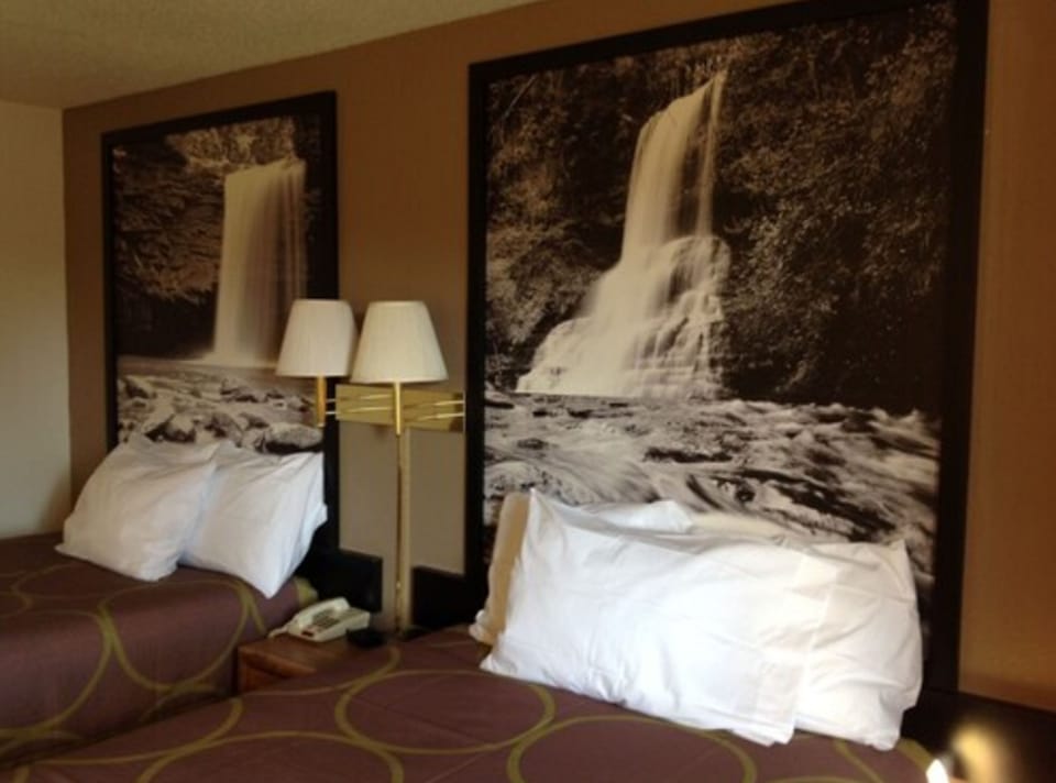 Desk, blackout drapes, iron/ironing board, free WiFi