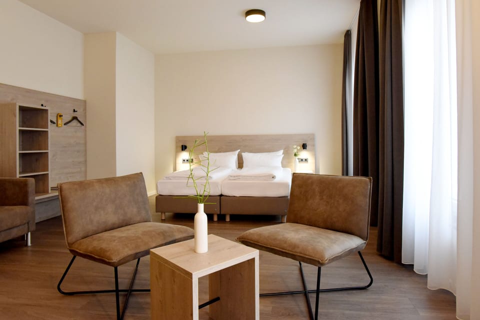 Junior Suite | Desk, laptop workspace, soundproofing, free WiFi