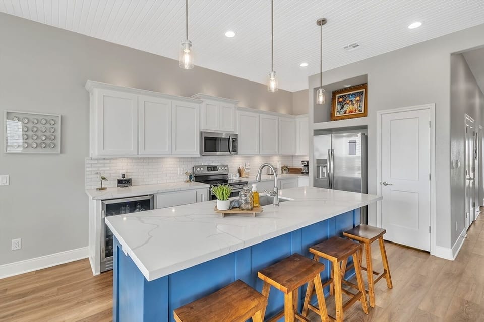 House, 3 Bedrooms | Private kitchen | Fridge, oven, coffee/tea maker, toaster