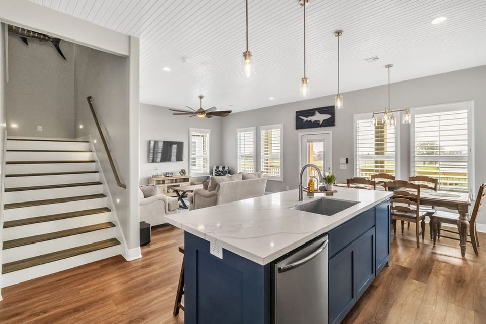 House, 3 Bedrooms | Private kitchen | Fridge, oven, coffee/tea maker, toaster