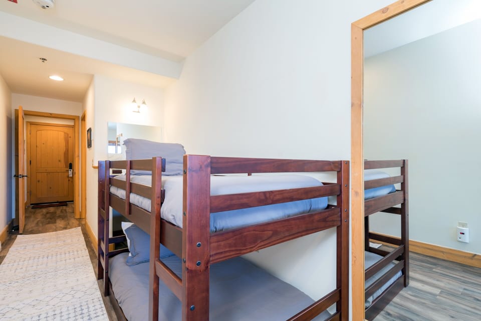 Room, 1 Bedroom | 1 bedroom, free WiFi, bed sheets