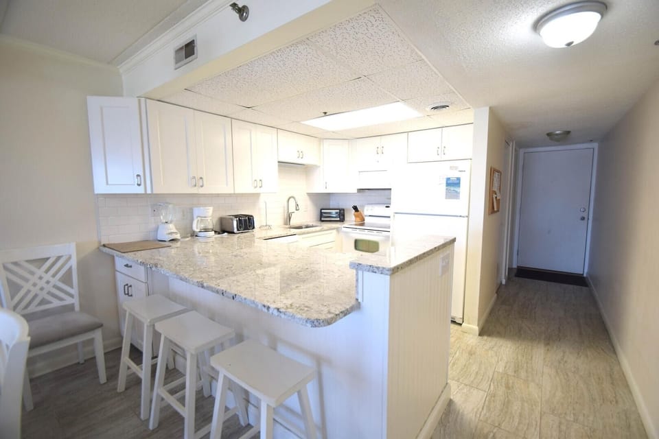 Condo, 2 Bedrooms | Private kitchen | Coffee/tea maker, fridge, toaster