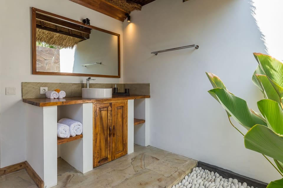 Bathrobes, towels, soap, shampoo