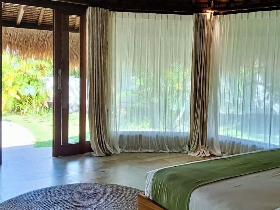 Superior Double Room, Garden View | In-room safe, laptop workspace, WiFi (free), bed sheets