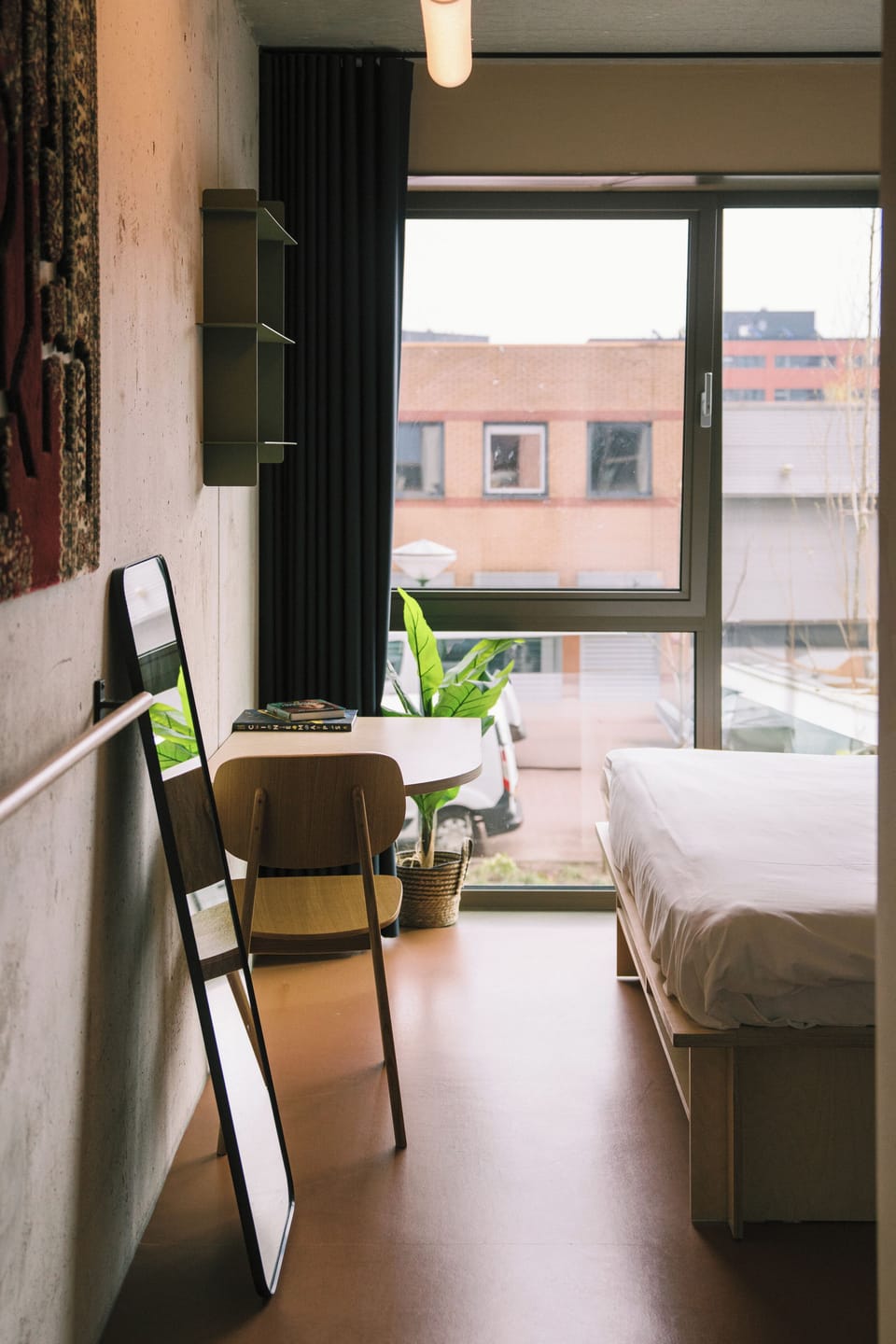 Deluxe Room | In-room safe, desk, laptop workspace, blackout drapes