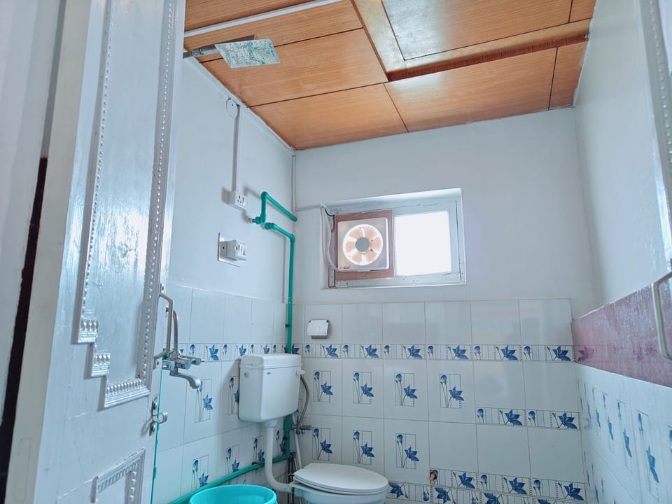Deluxe Double Room | Bathroom