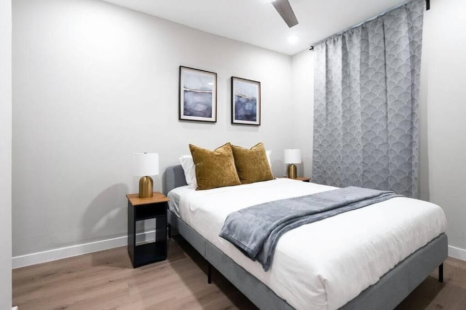 Apartment | Blackout drapes, iron/ironing board, free WiFi
