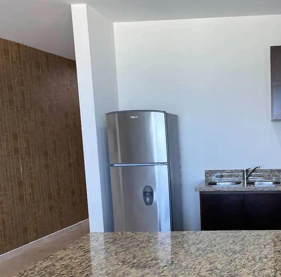 Comfort Condo | Private kitchen | Cookware/dishes/utensils