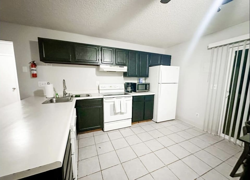 Apartment | Private kitchen | Full-size fridge, microwave, oven, stovetop