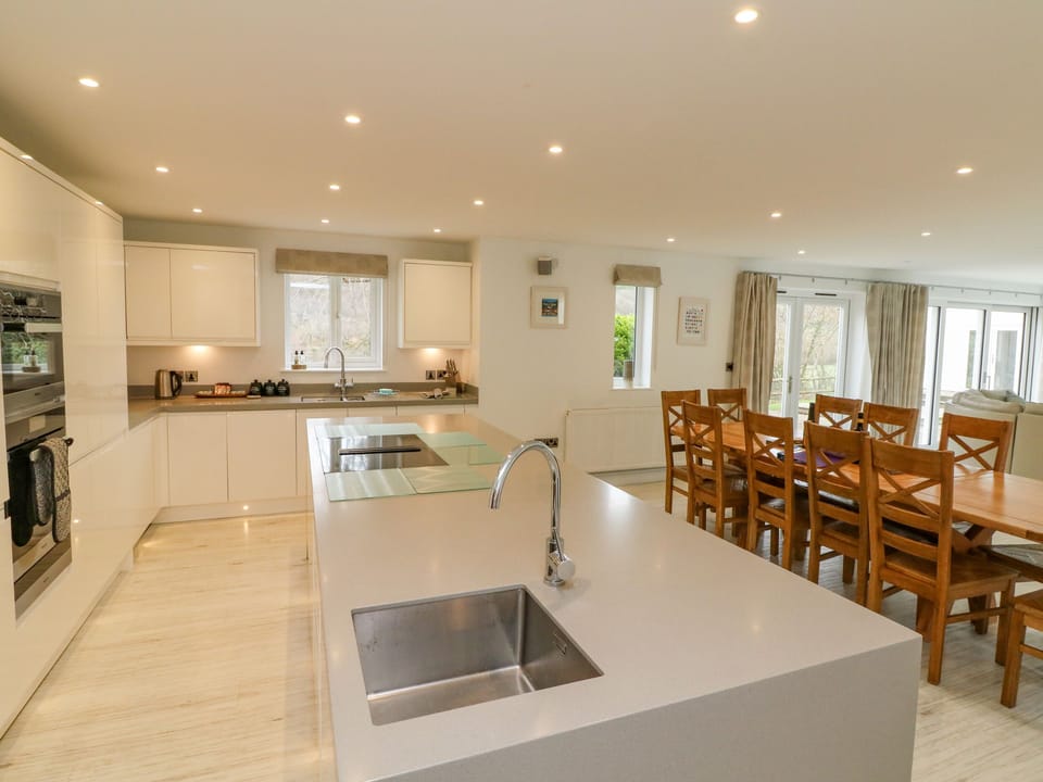 Fridge, dishwasher, electric kettle, toaster