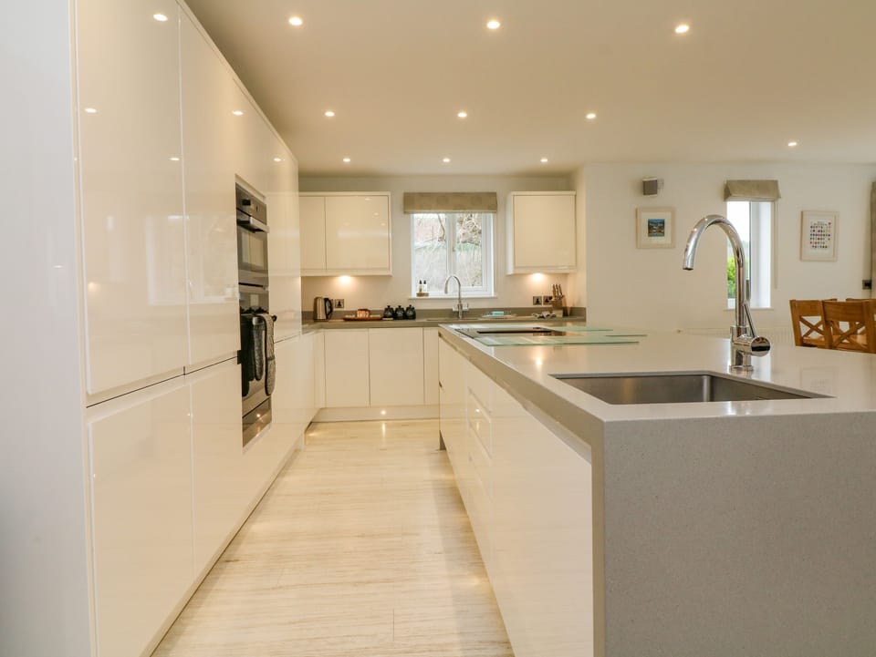Fridge, dishwasher, electric kettle, toaster