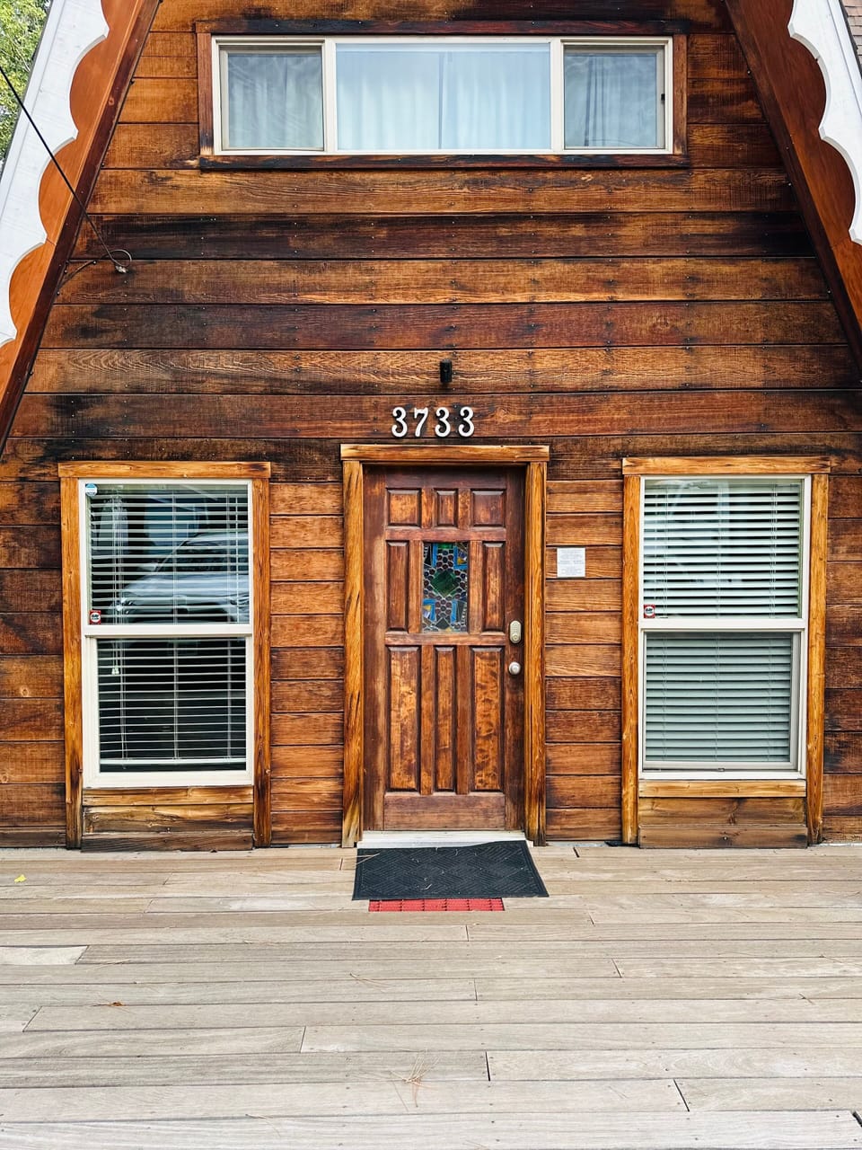 House, 4 Bedrooms | Exterior detail