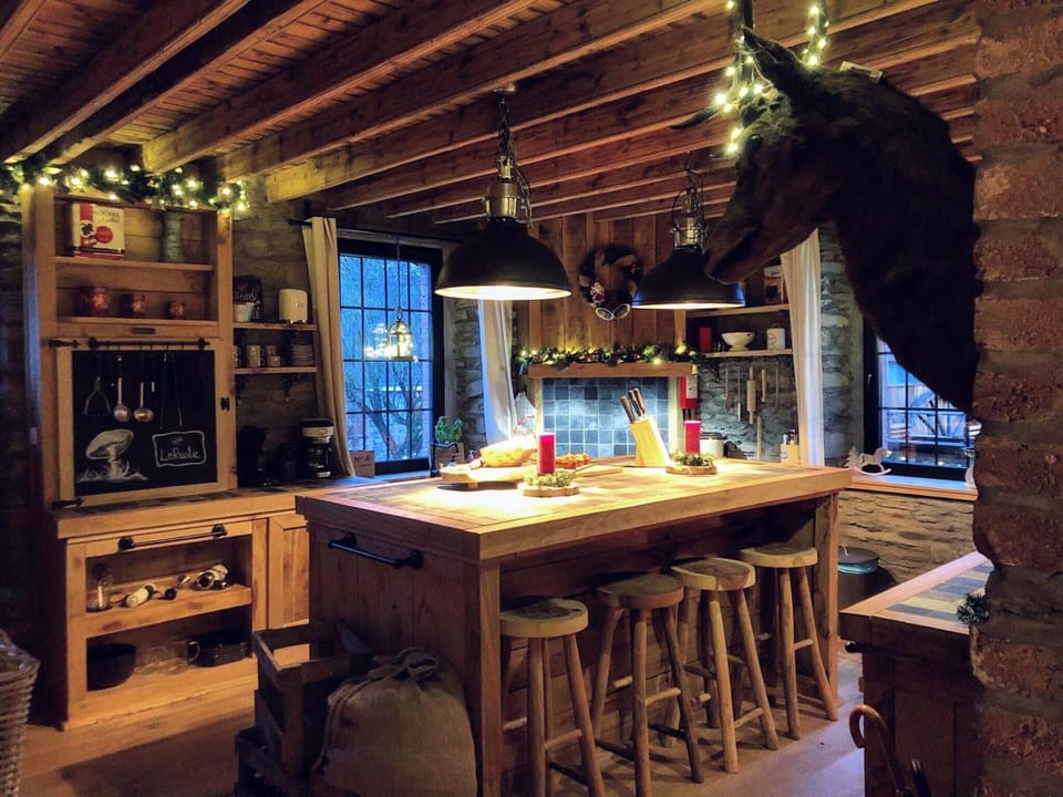 House | Dining