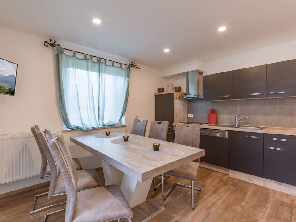 House | Dining