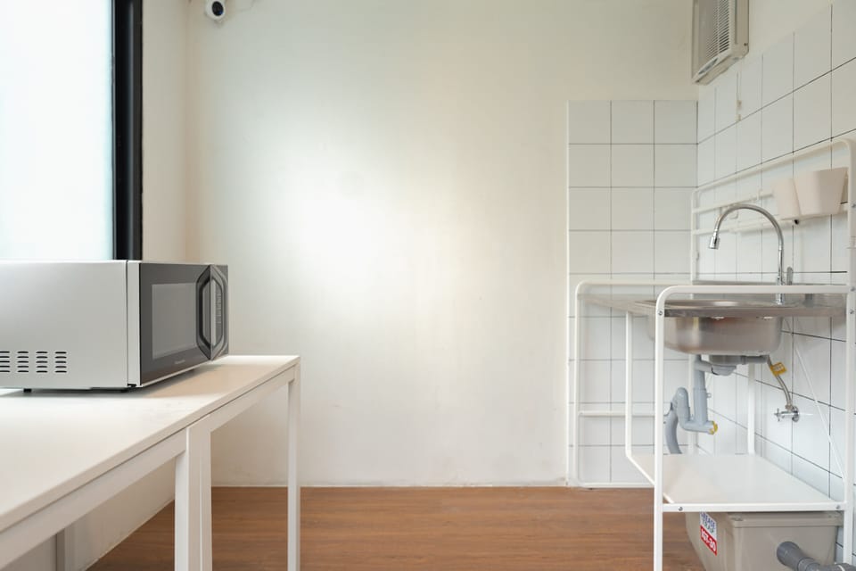 Microwave, electric kettle