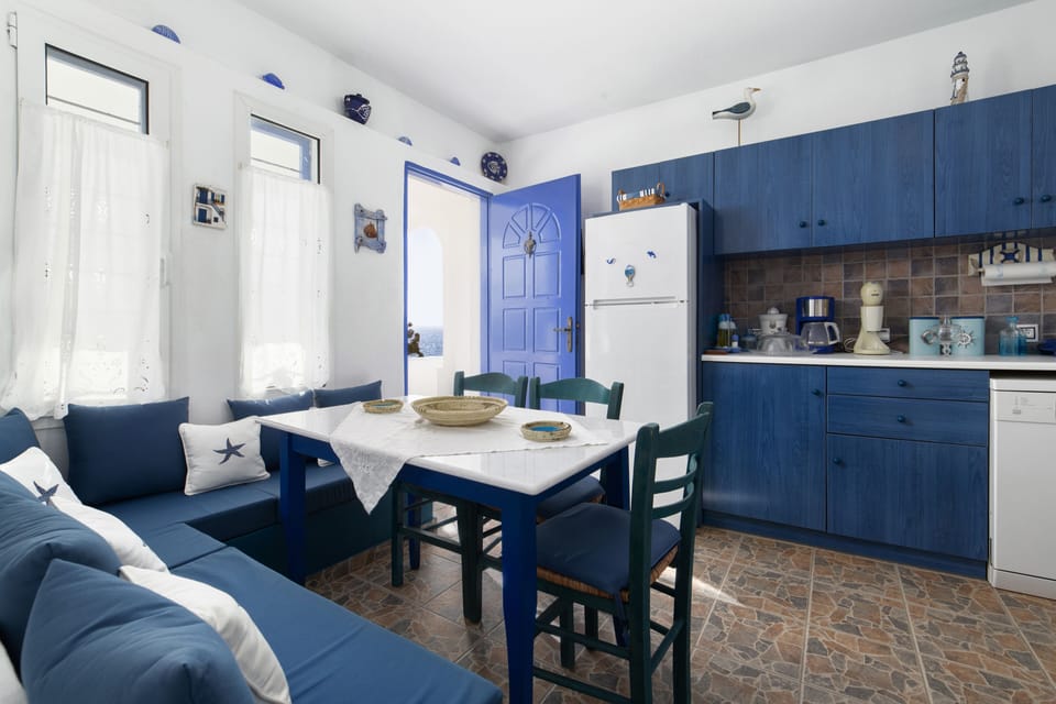 Comfort Apartment | Private kitchen | Fridge, oven, stovetop, dishwasher