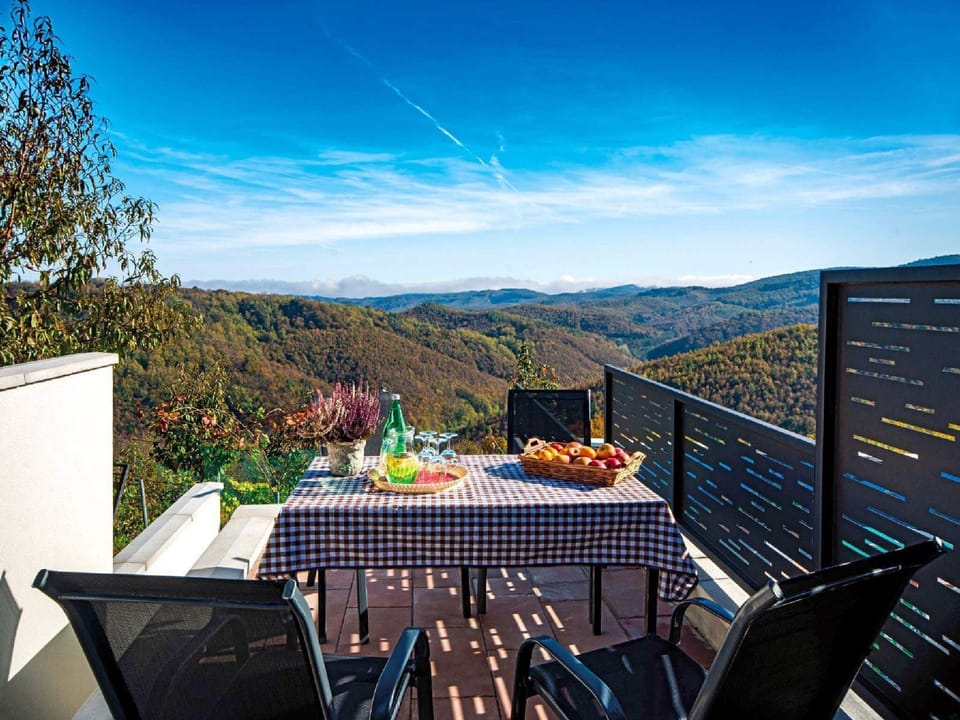 House (One Bedroom Holiday Home with Swimmin) | Terrace/patio