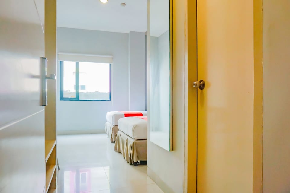 Twin Room | Egyptian cotton sheets, premium bedding, laptop workspace, free WiFi